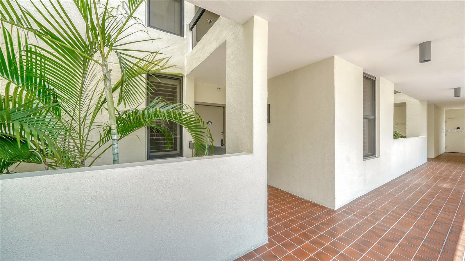 1930 Harbourside Dr #122 Property Photo 3