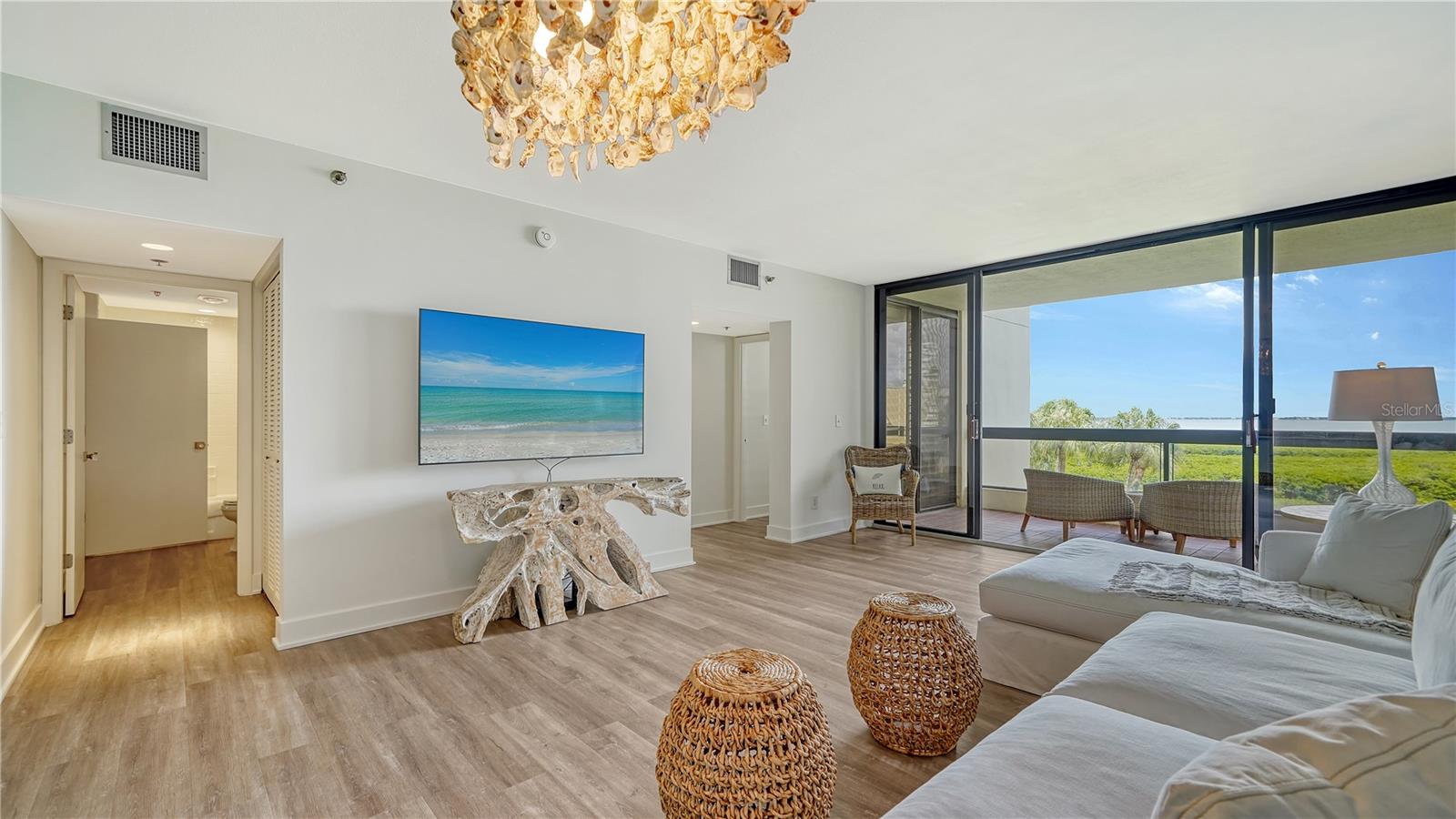 1930 Harbourside Dr #122 Property Photo 5