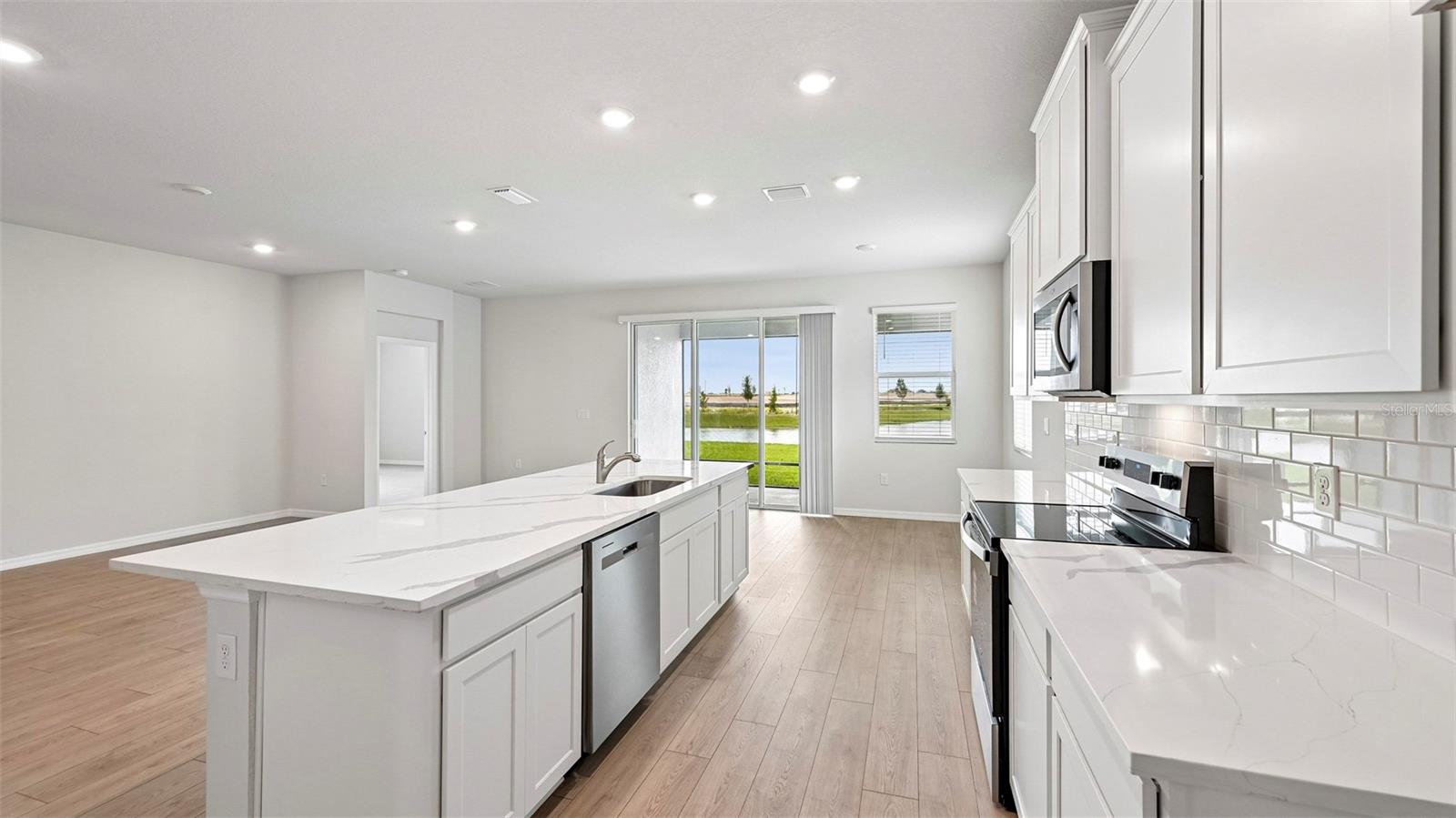 1505 Love Grass Ter Property Photo 5