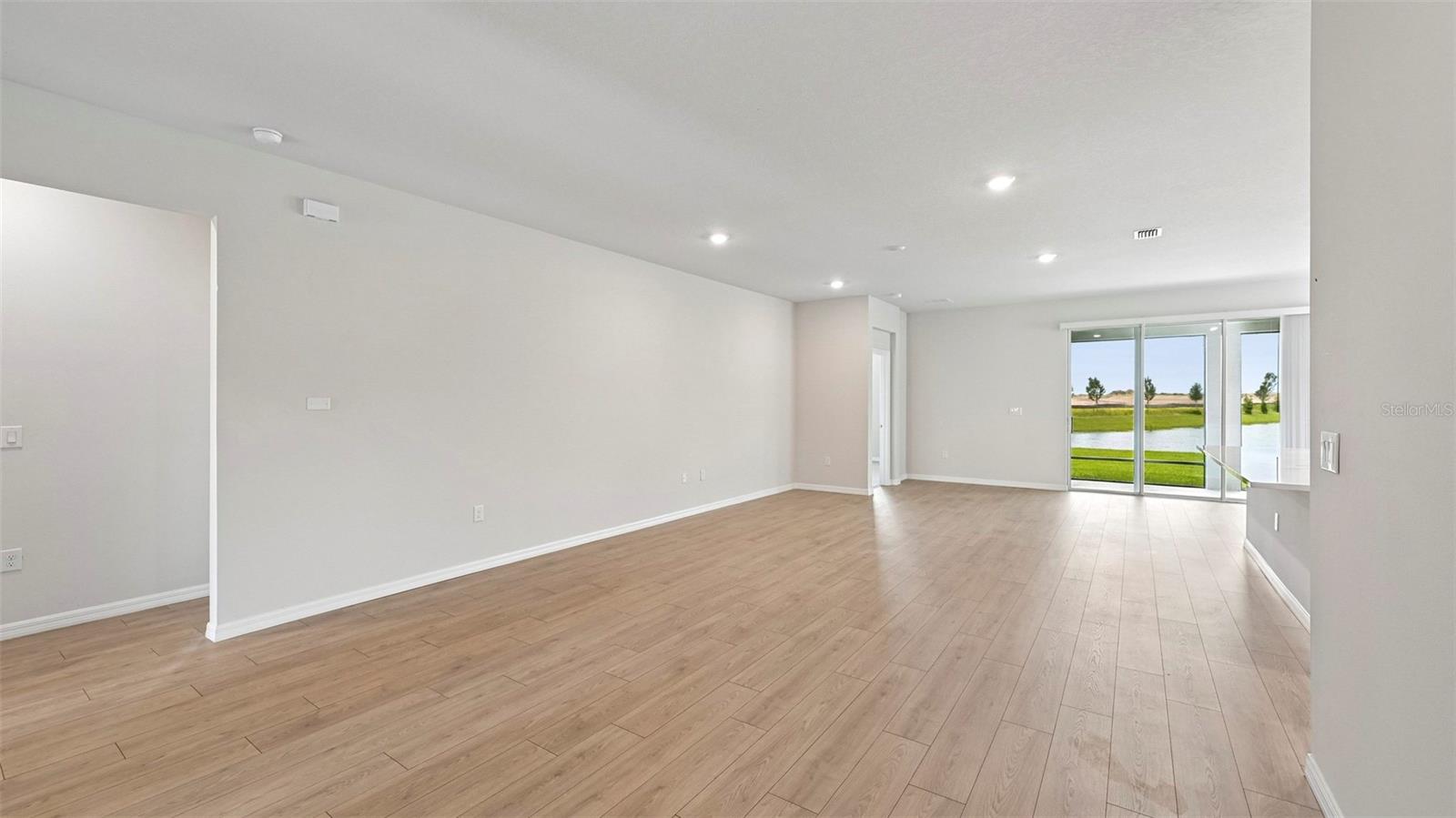 1505 Love Grass Ter Property Photo 10