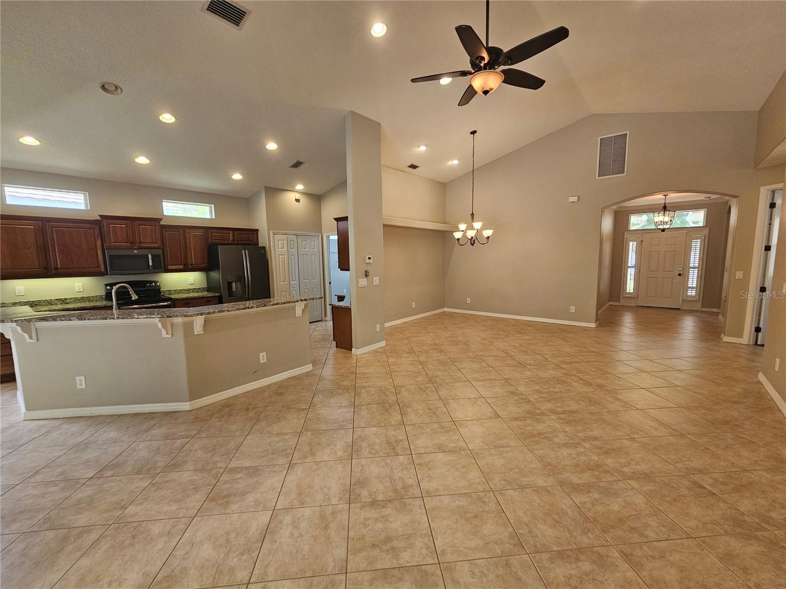 12112 Maple Ridge Dr Property Photo 11