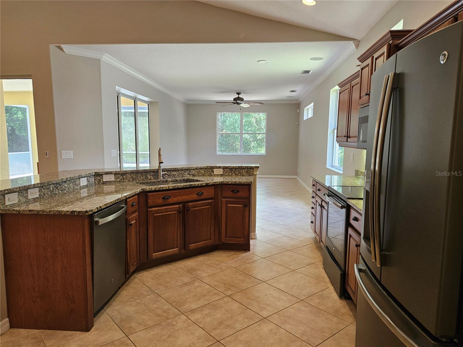 12112 Maple Ridge Dr Property Photo 15