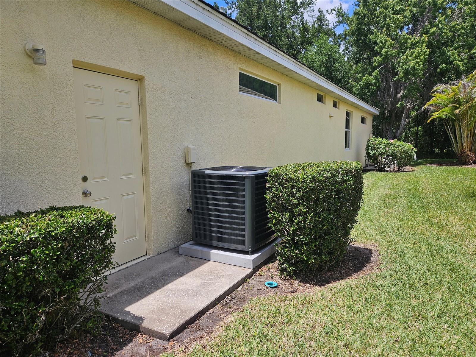12112 Maple Ridge Dr Property Photo 35