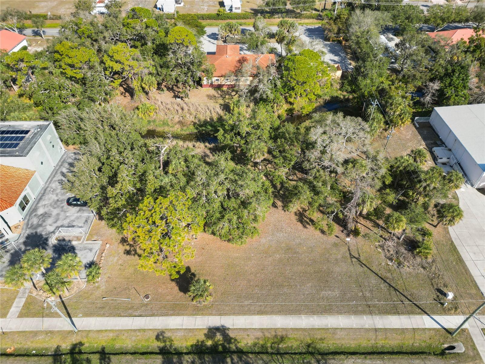 841 E Venice Ave Property Photo 6