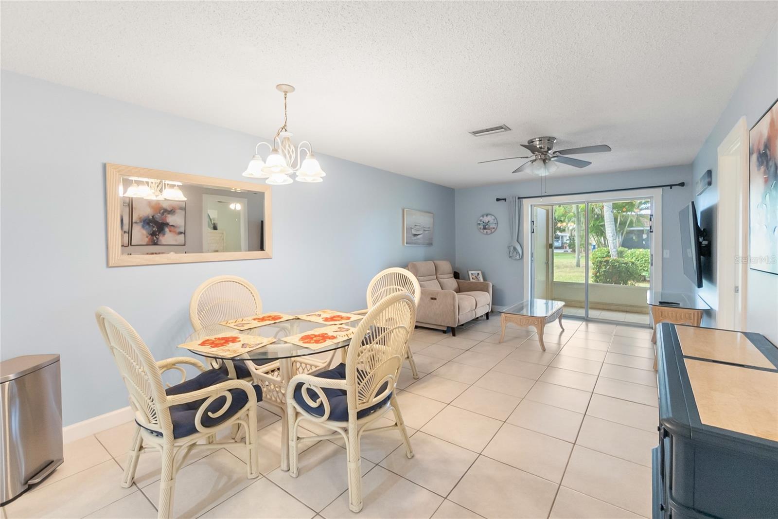 676 Park Cir Property Photo 10