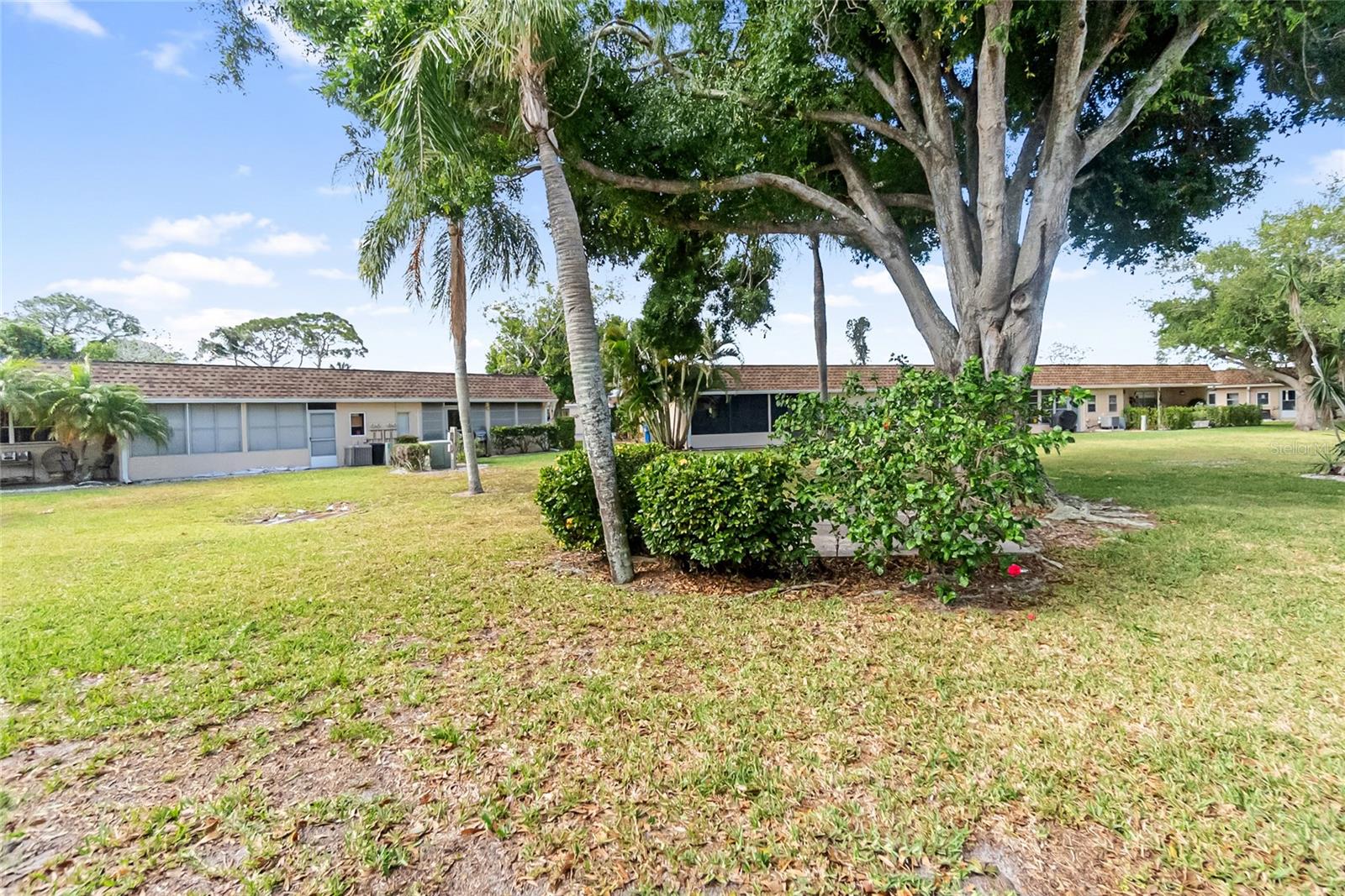 676 Park Cir Property Photo 22
