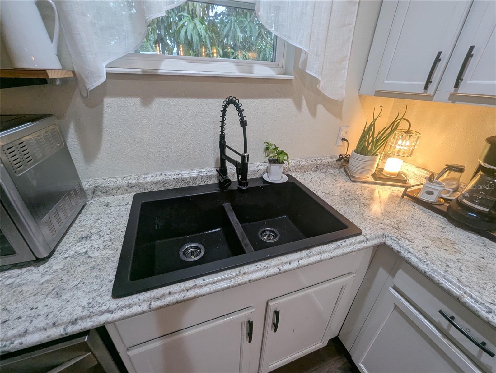 1808 36th Ave E Property Photo 10