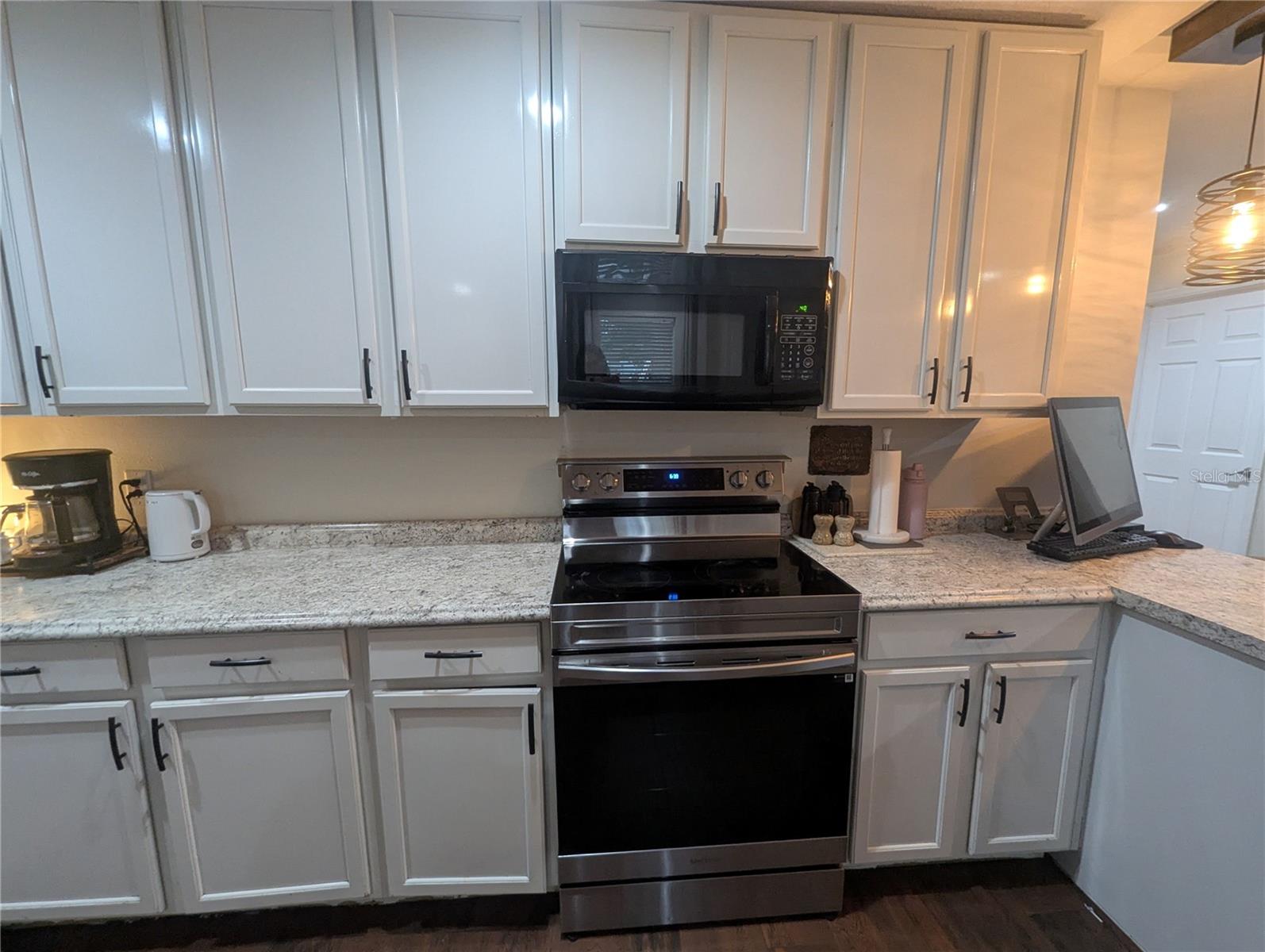 1808 36th Ave E Property Photo 11