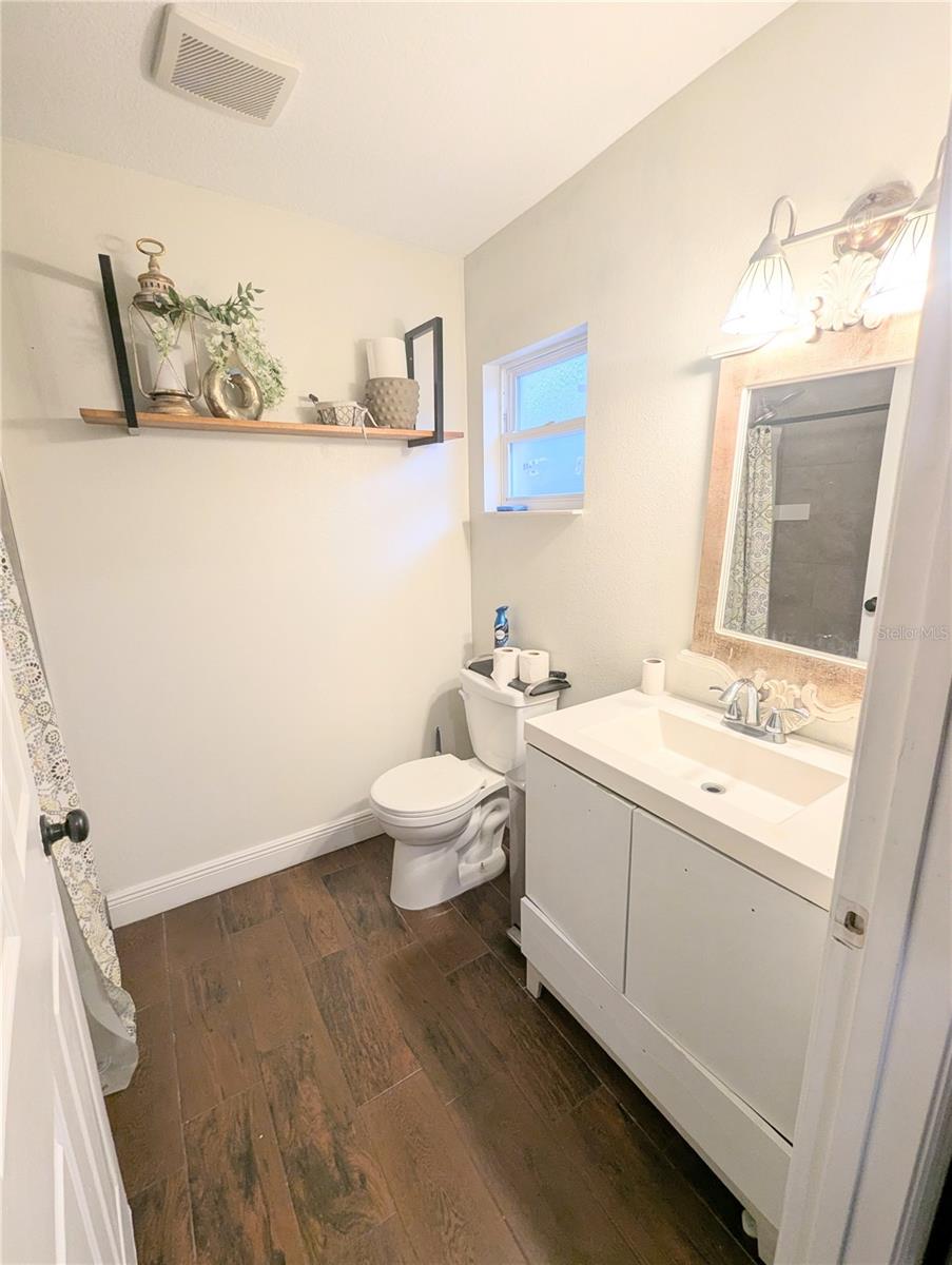 1808 36th Ave E Property Photo 16