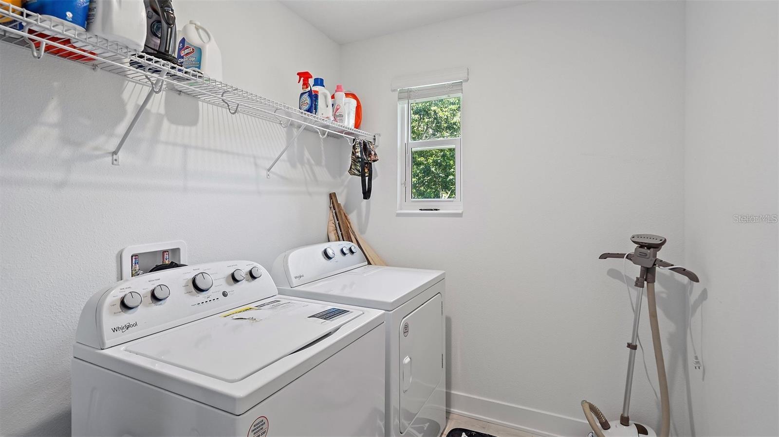 2587 Temple St Property Photo 21