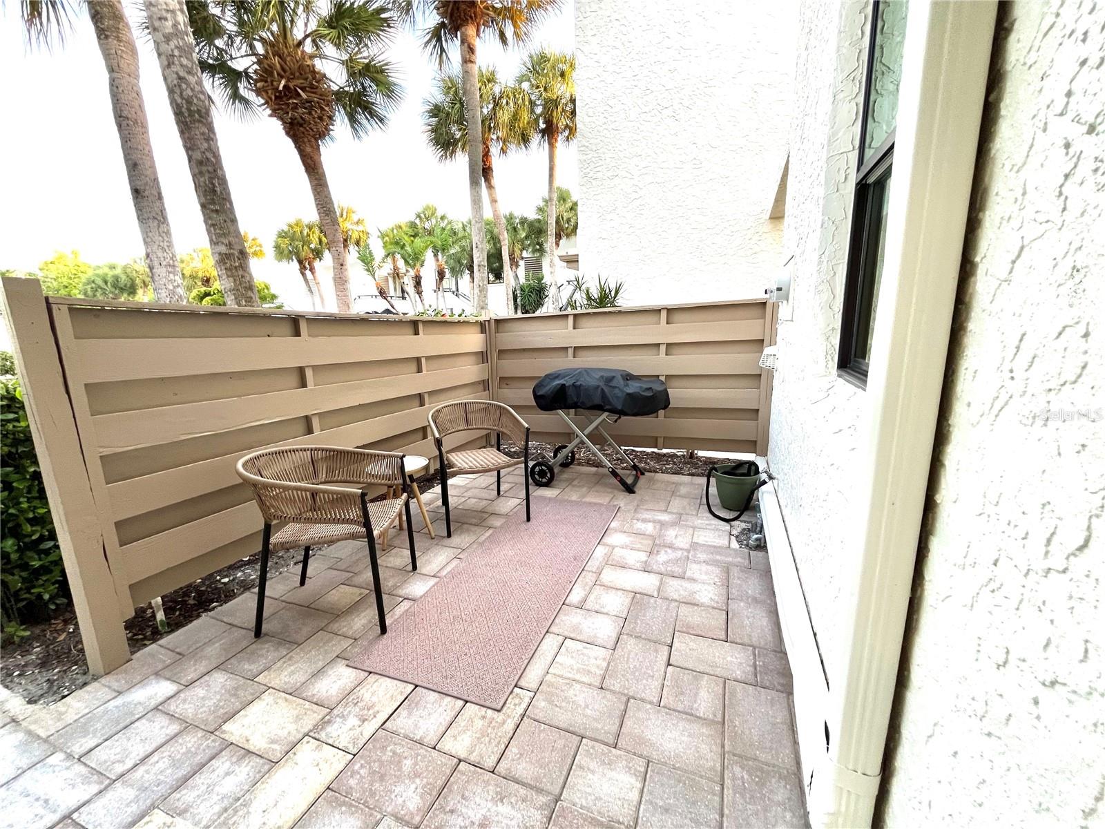 335 Springdale Dr #0 Property Photo 2