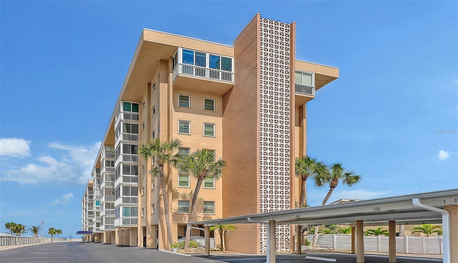 1255 Tarpon Center Dr #406 Property Photo 6