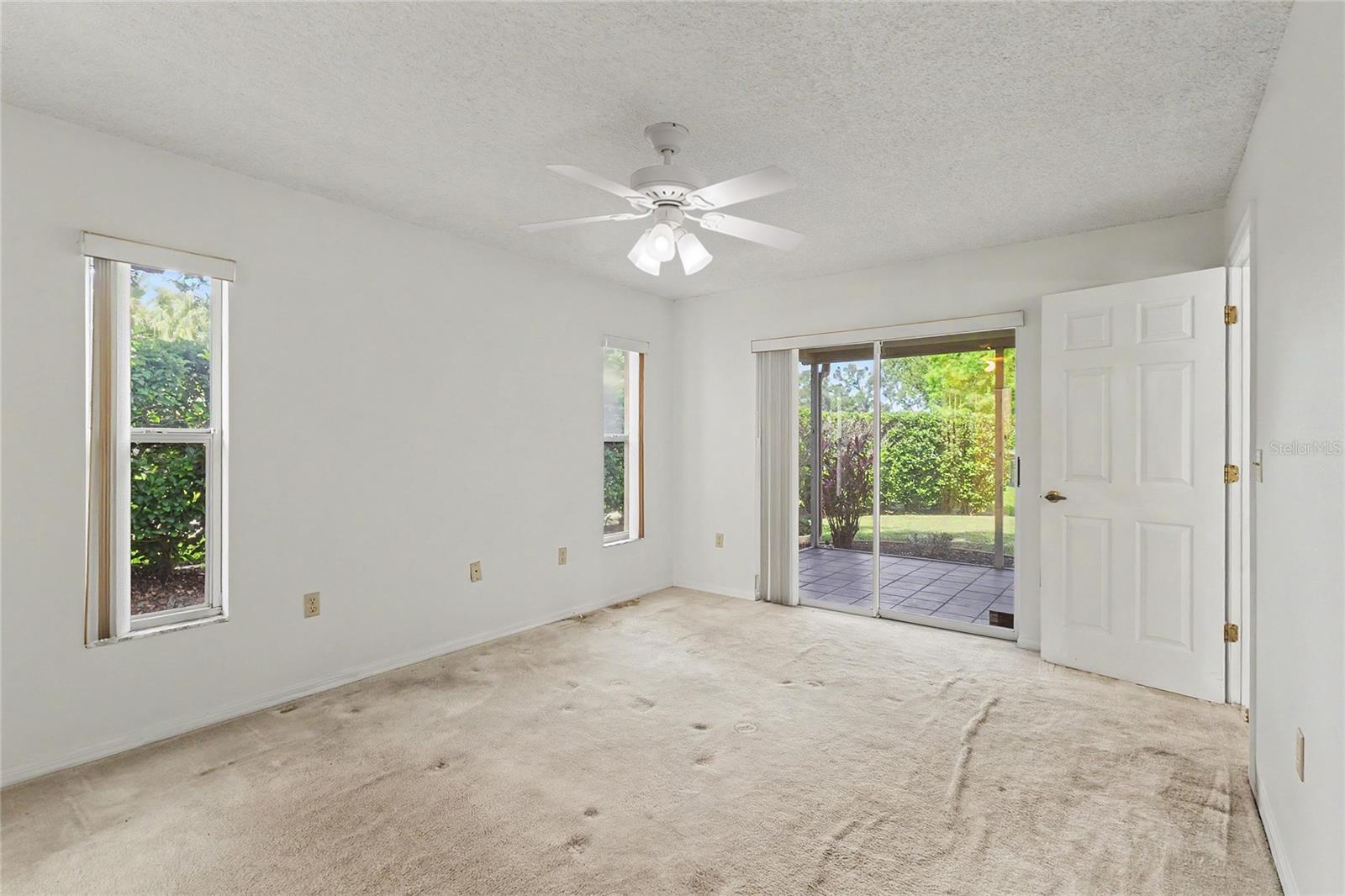 5657 29th Street Cir E Property Photo 27