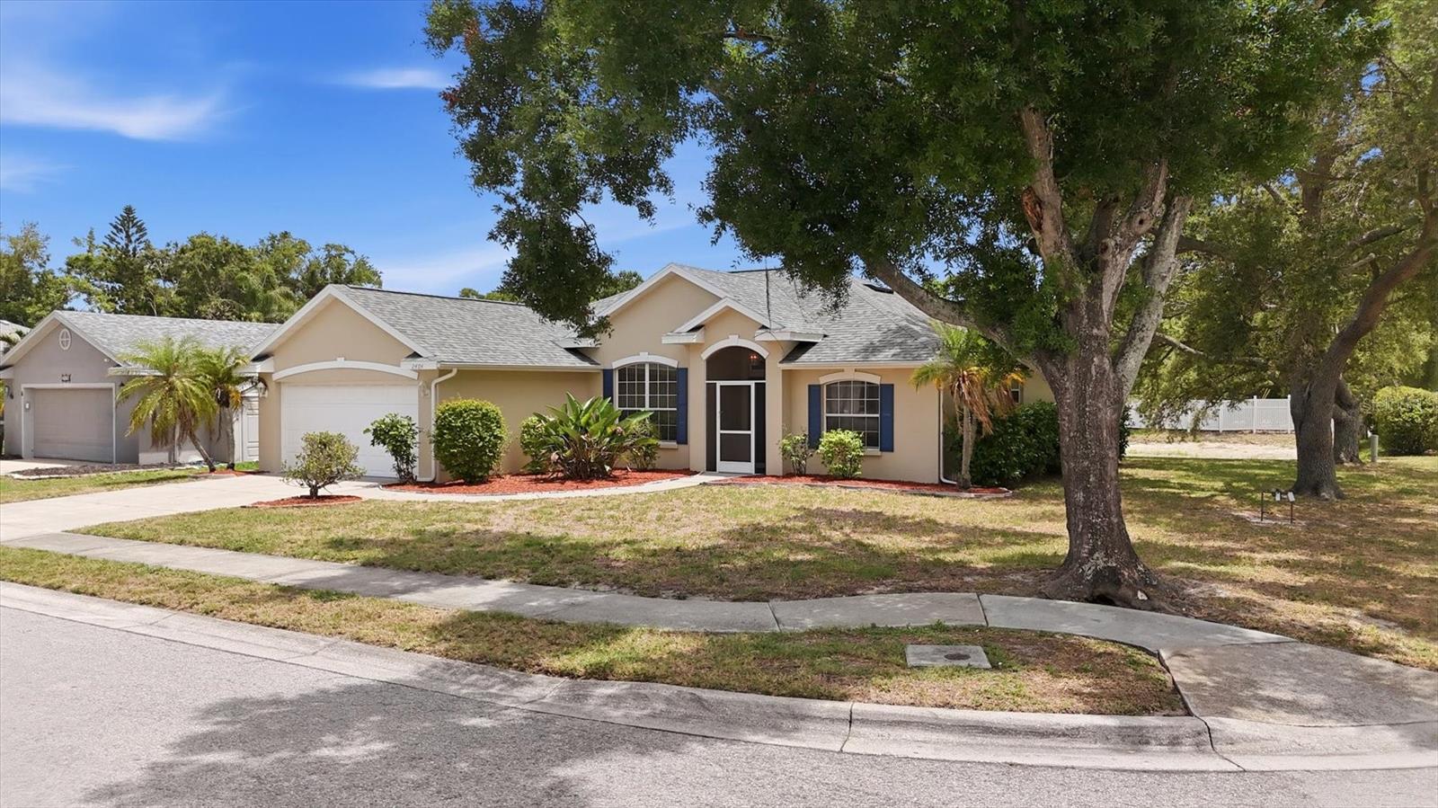 2404 50th Dr E Property Photo 2