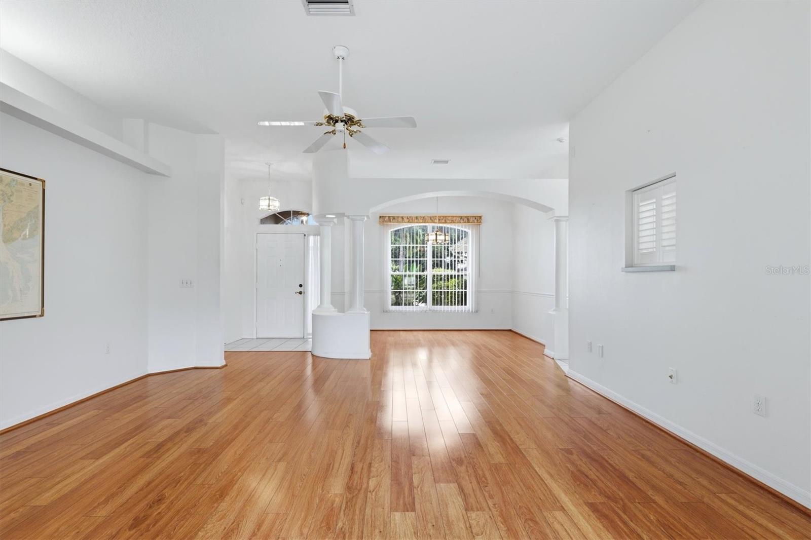 2404 50th Dr E Property Photo 9