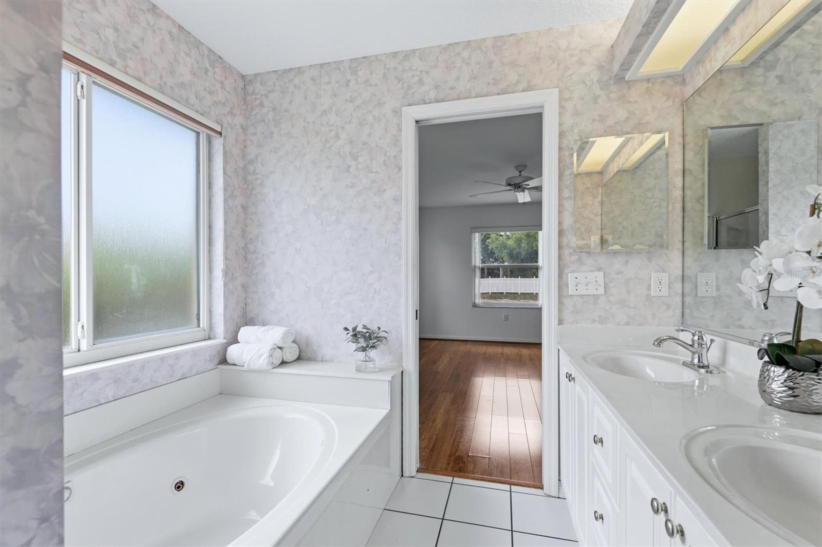 2404 50th Dr E Property Photo 29