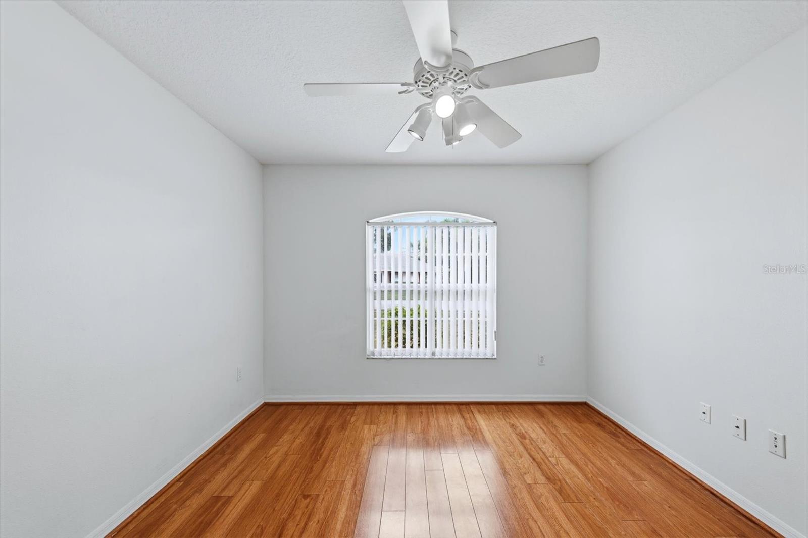 2404 50th Dr E Property Photo 33