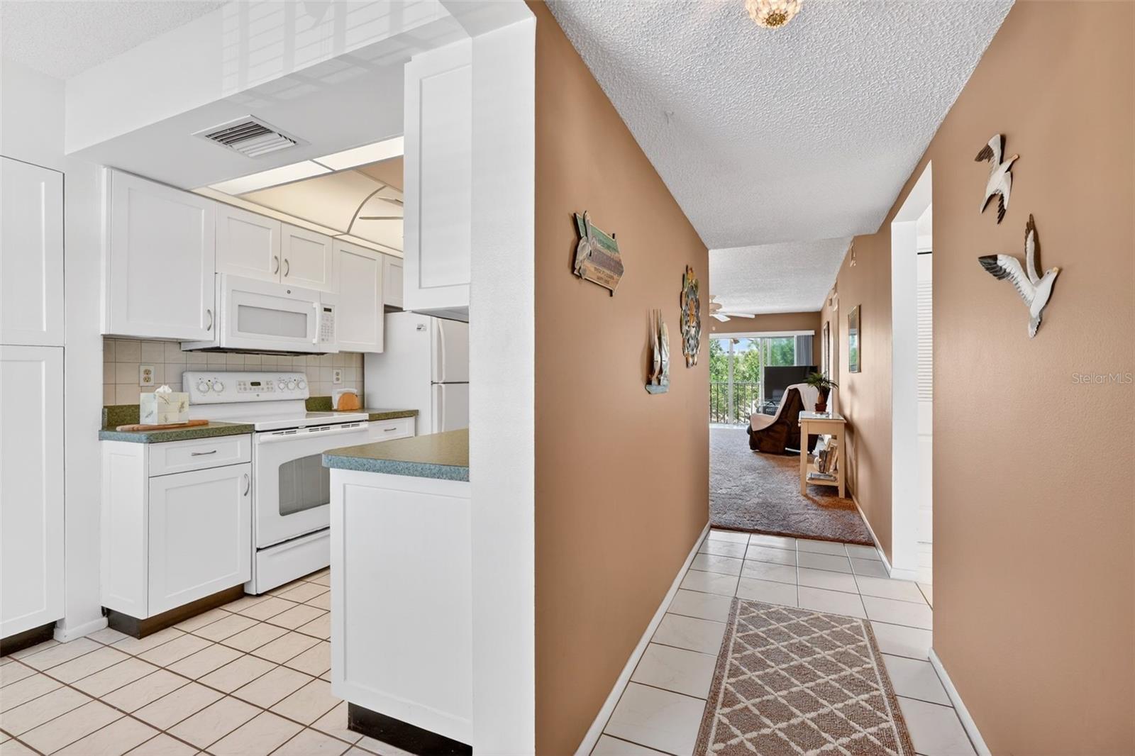 505 30th Ave W #e303 Property Photo 7