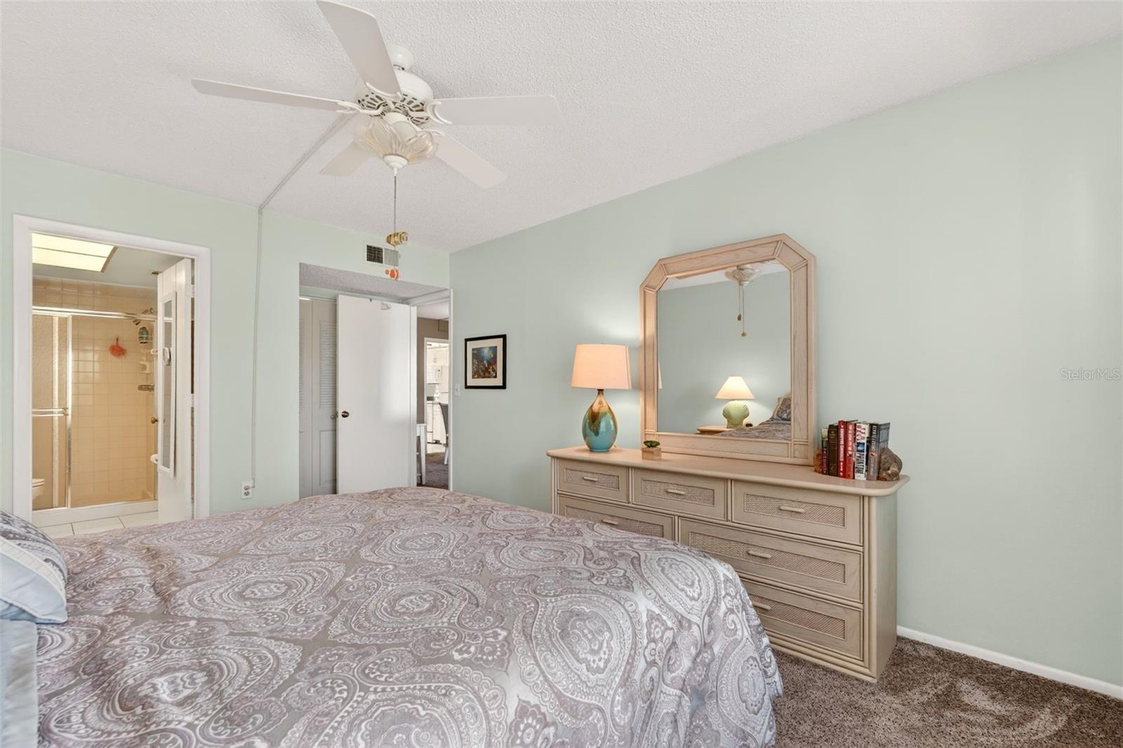 505 30th Ave W #e303 Property Photo 25