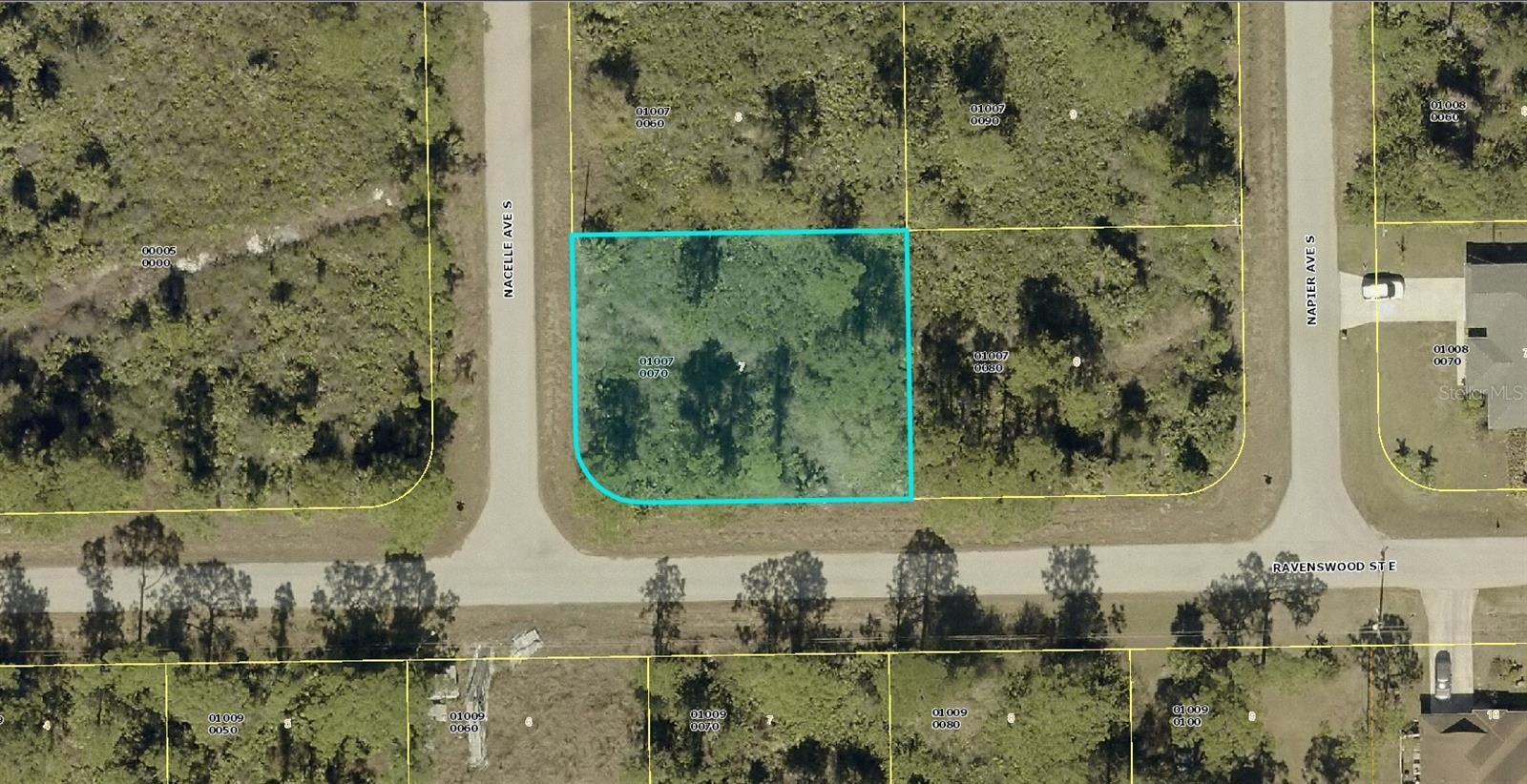 137 NACELLE AVE S Property Photo 1