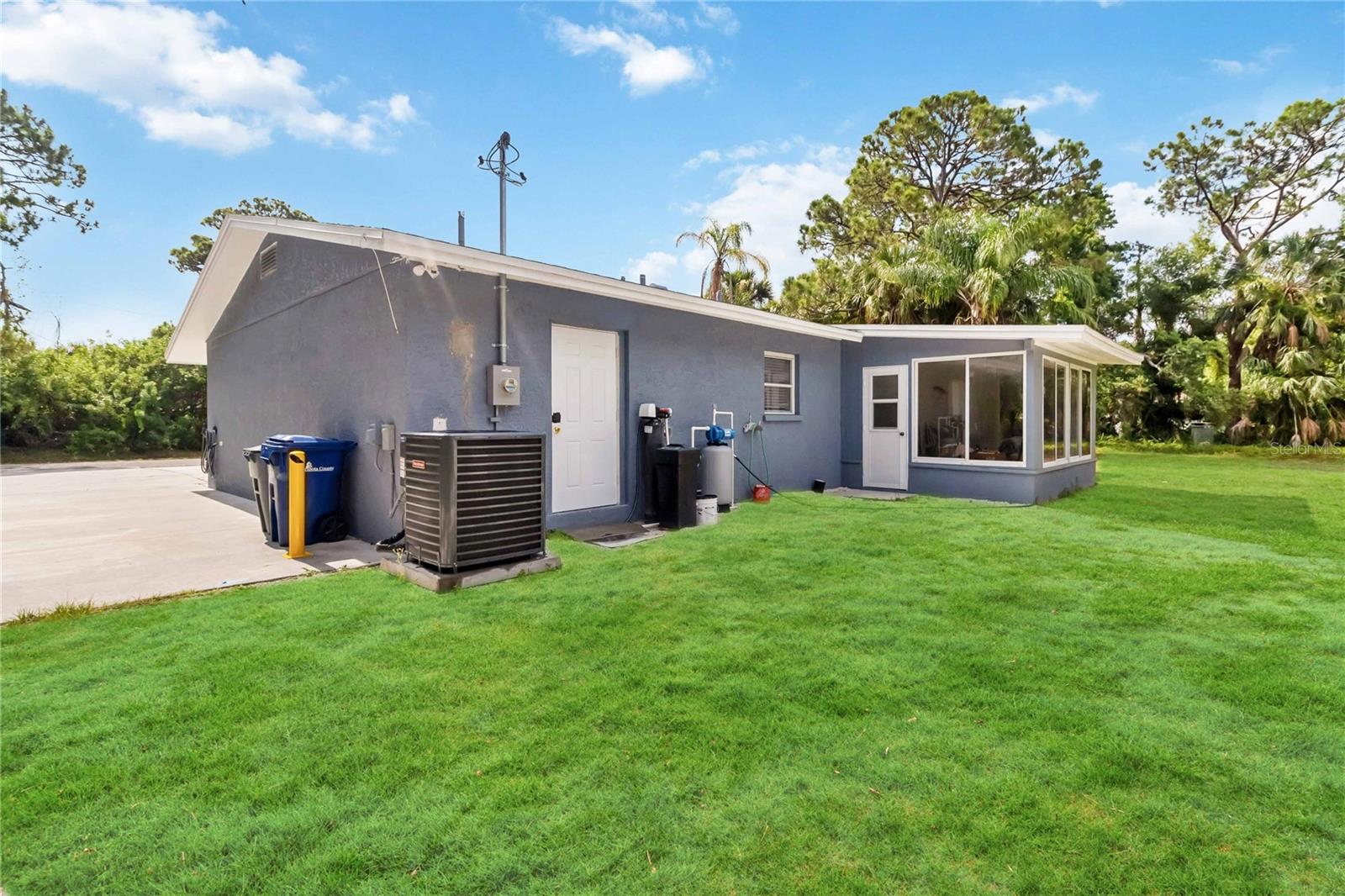 526 Conrad Rd Property Photo 3