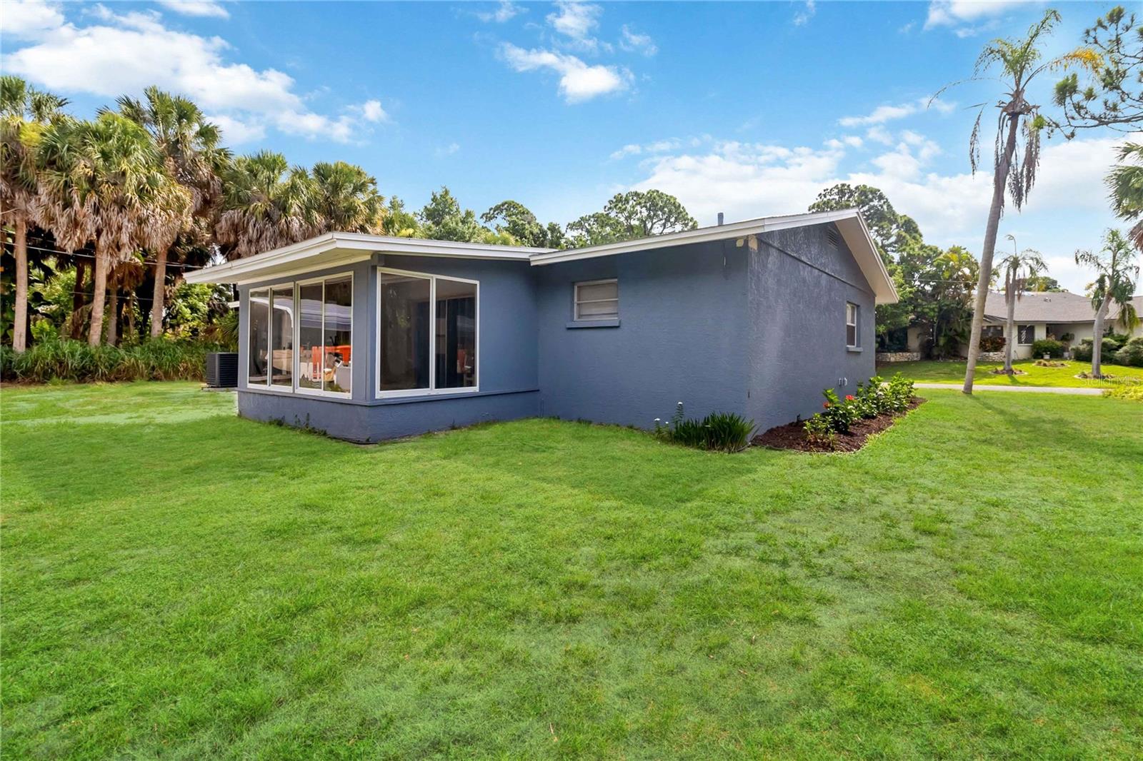 526 Conrad Rd Property Photo 27