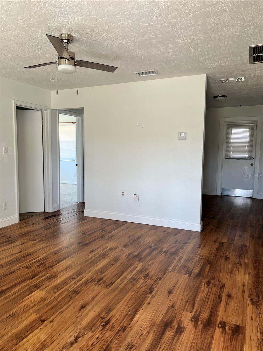 3112 Savoy Way Property Photo 7