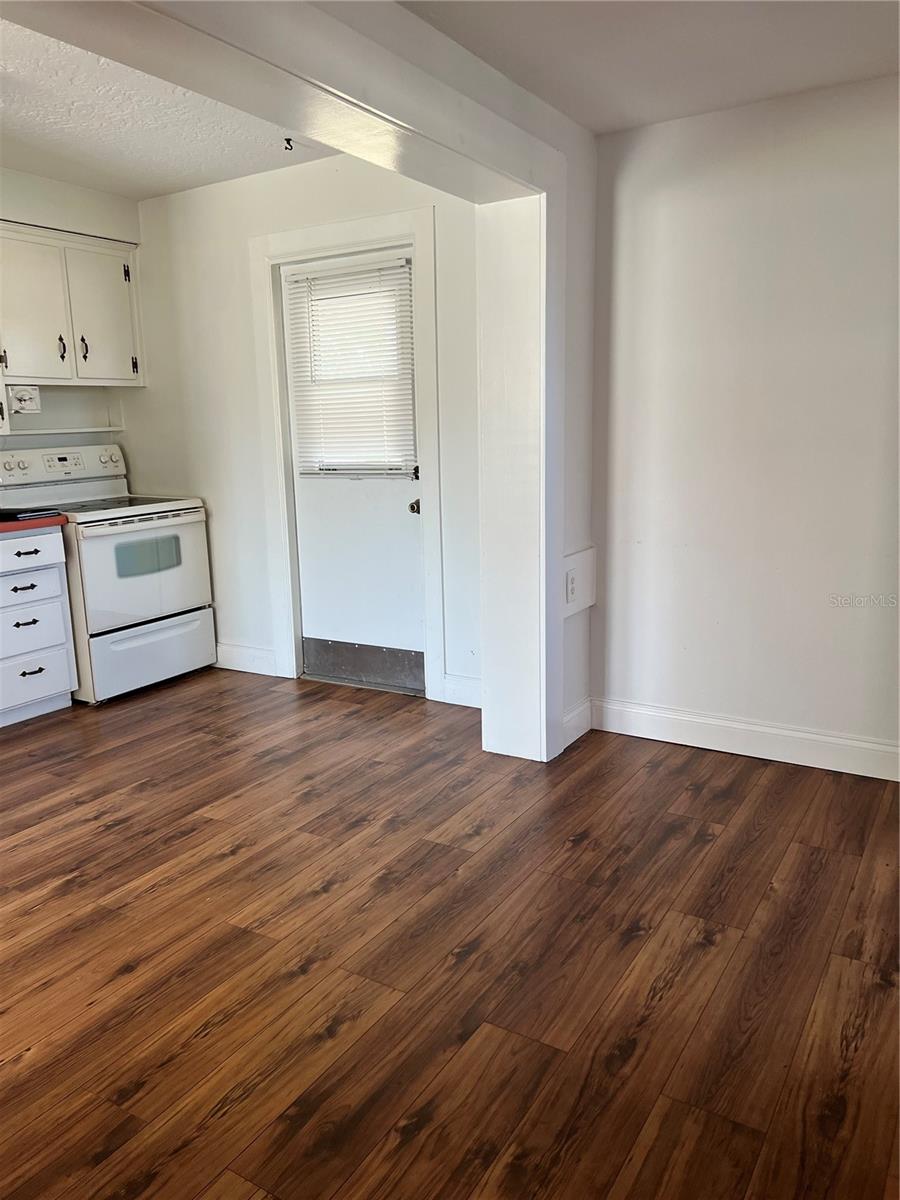3112 Savoy Way Property Photo 12