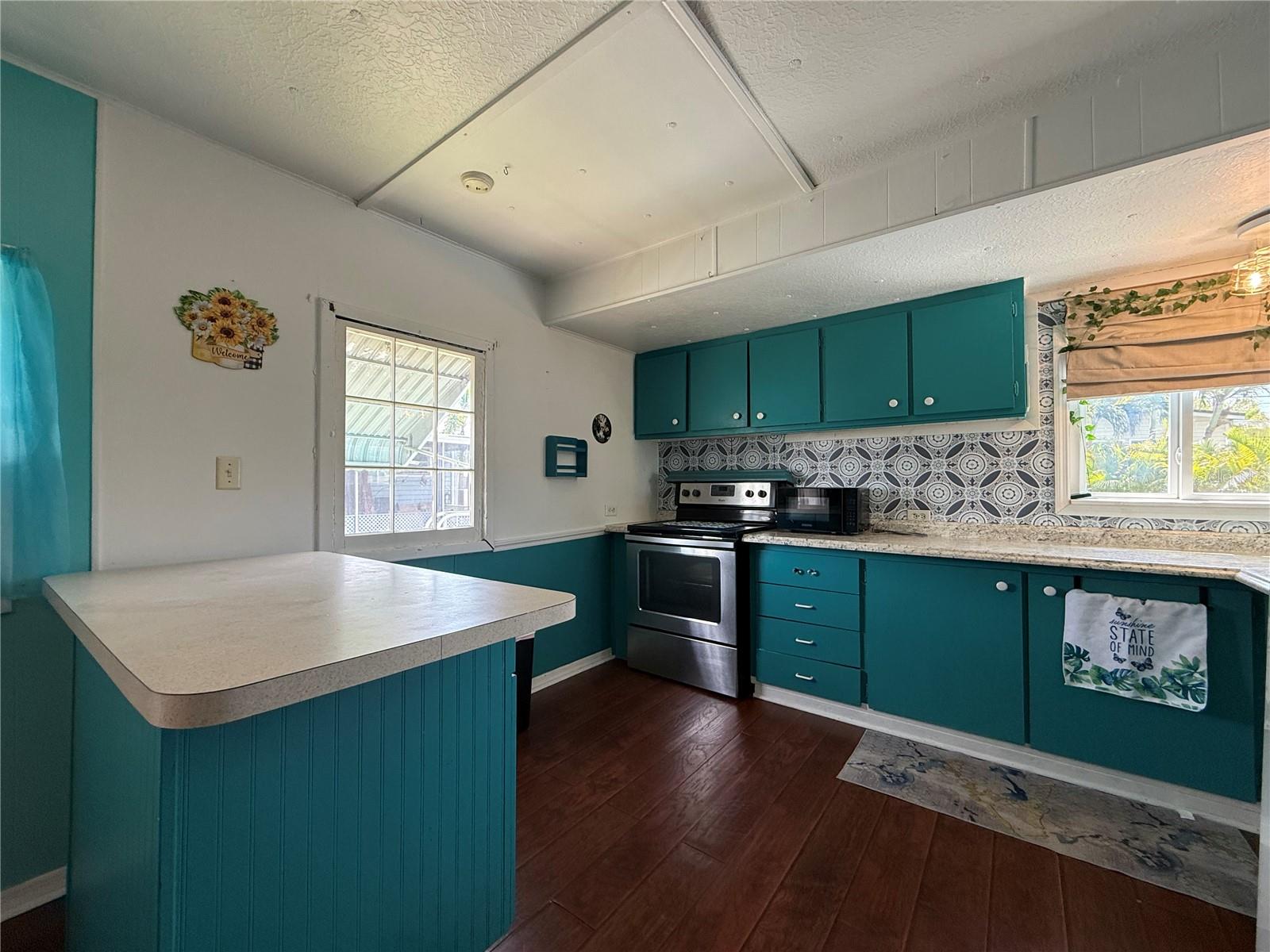 7703 Audry Ln Property Photo 4