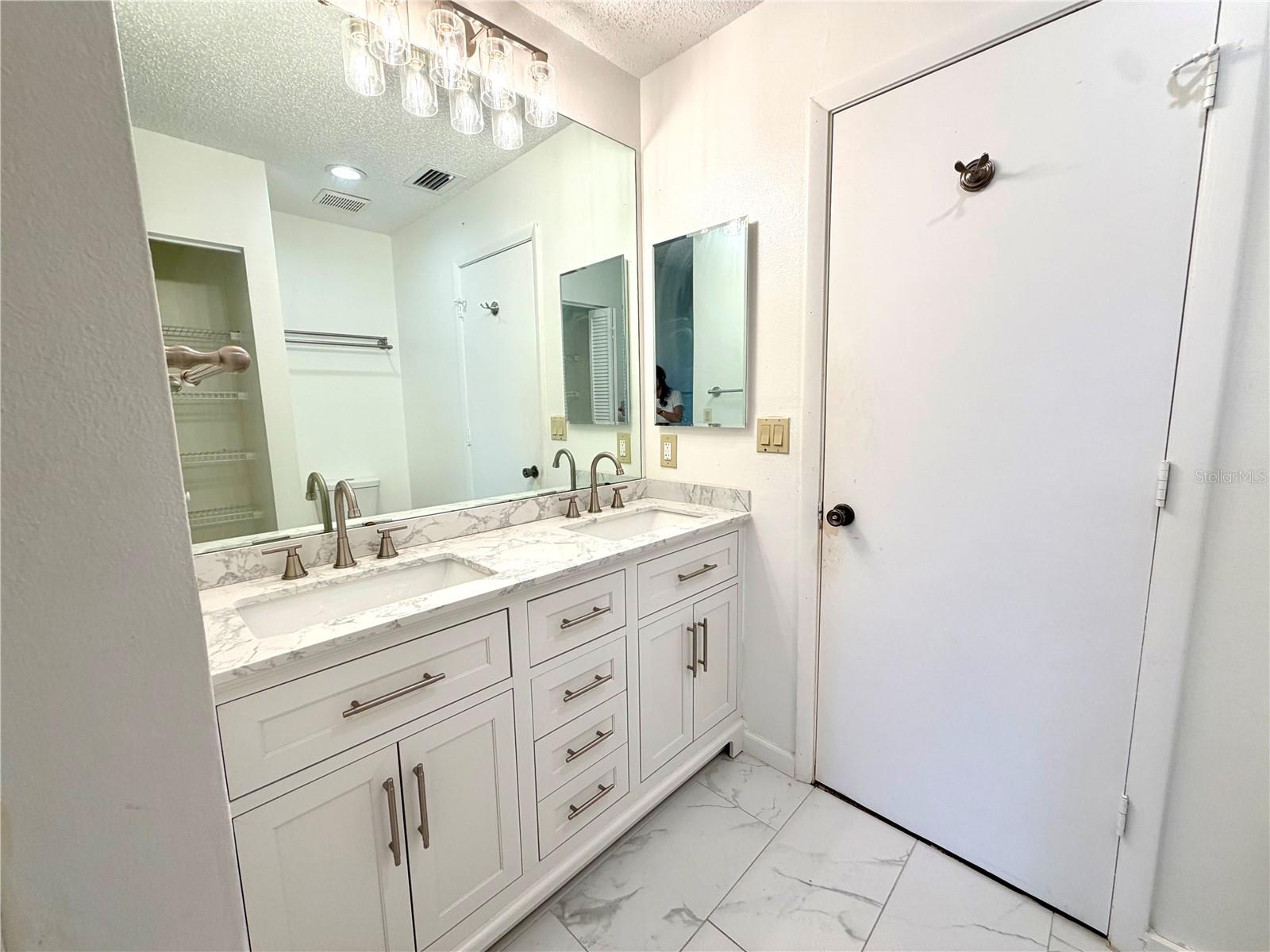 4892 Greencroft Rd Property Photo 27