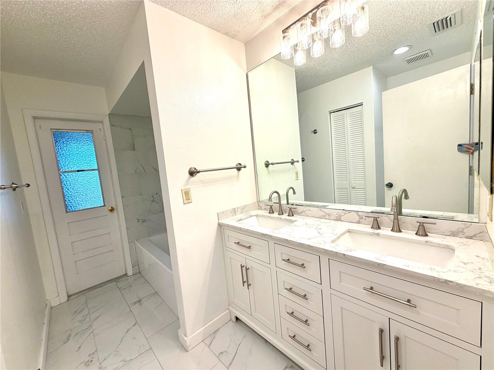 4892 Greencroft Rd Property Photo 28