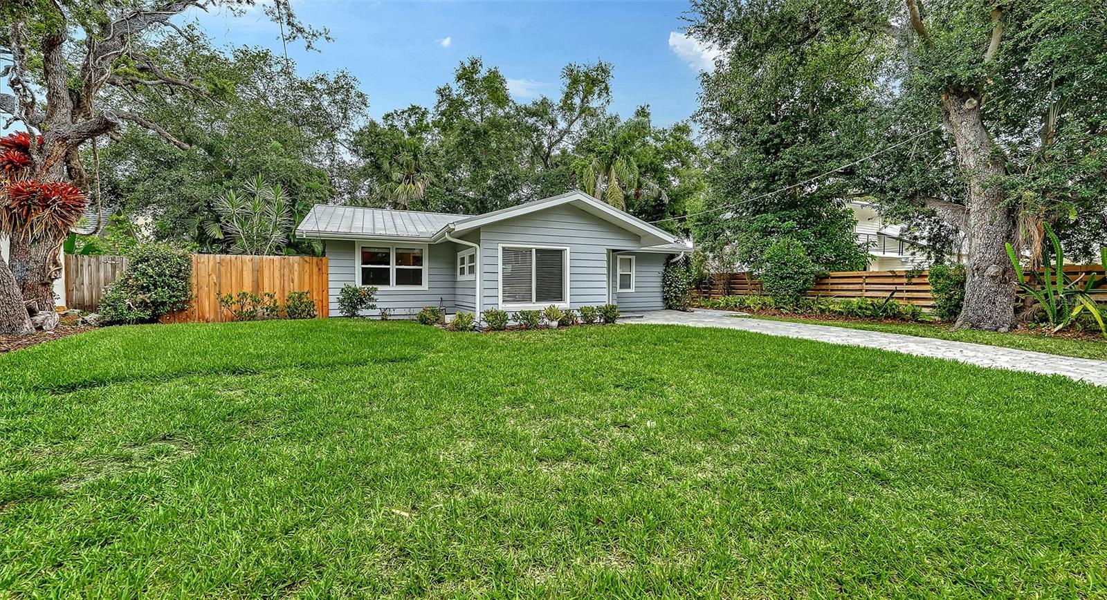 1773 Harmony Ln Property Photo 2