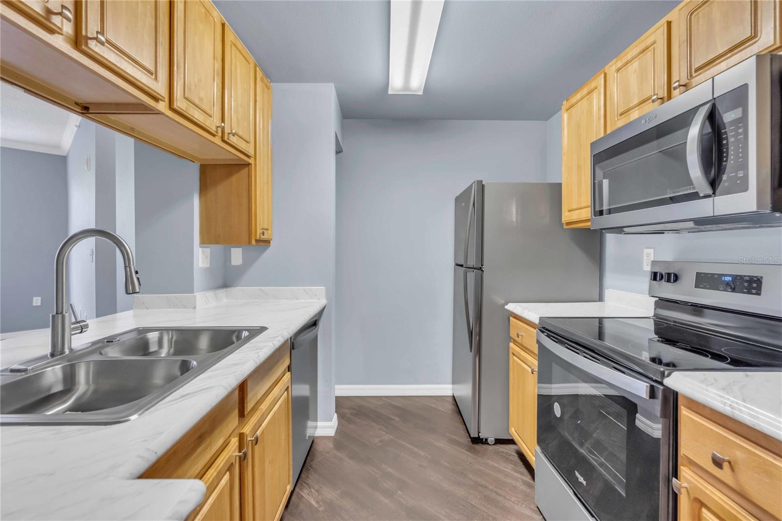 4763 Travini Cir #3-303 Property Photo 6
