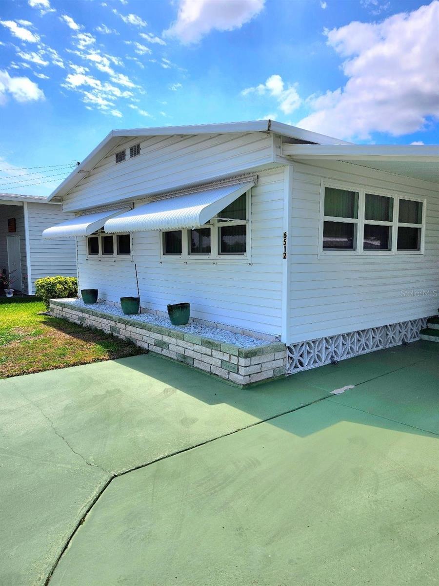 6512 Texas St Property Photo 3