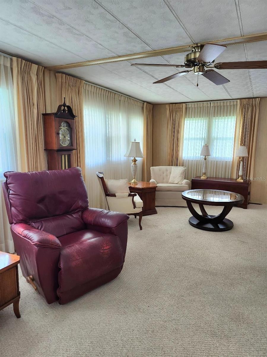 6512 Texas St Property Photo 10