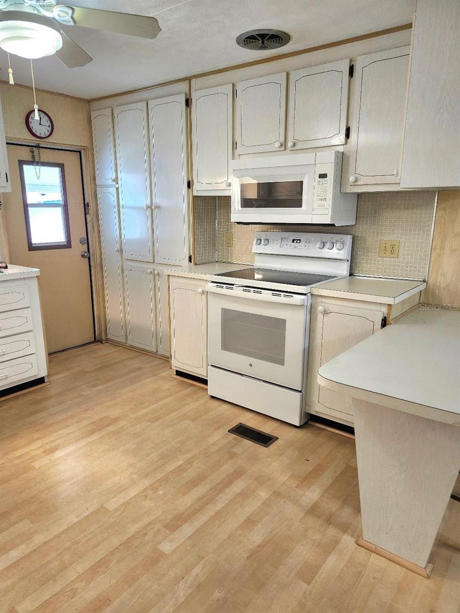 6512 Texas St Property Photo 16