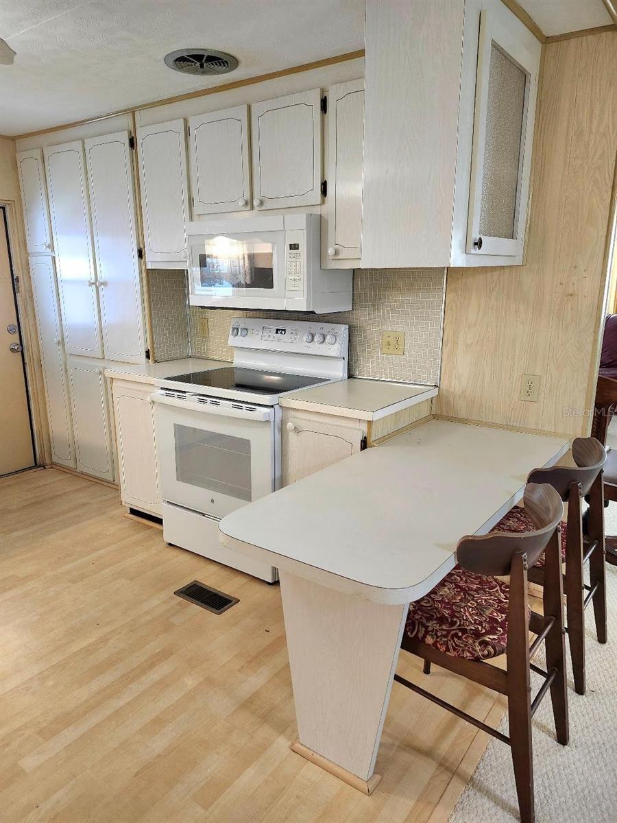6512 Texas St Property Photo 17