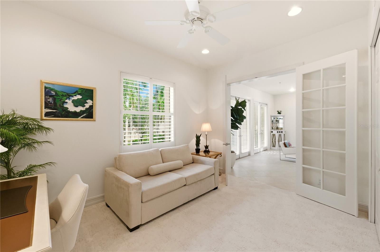 2843 Tiburon Blvd E #7-102 Property Photo 18