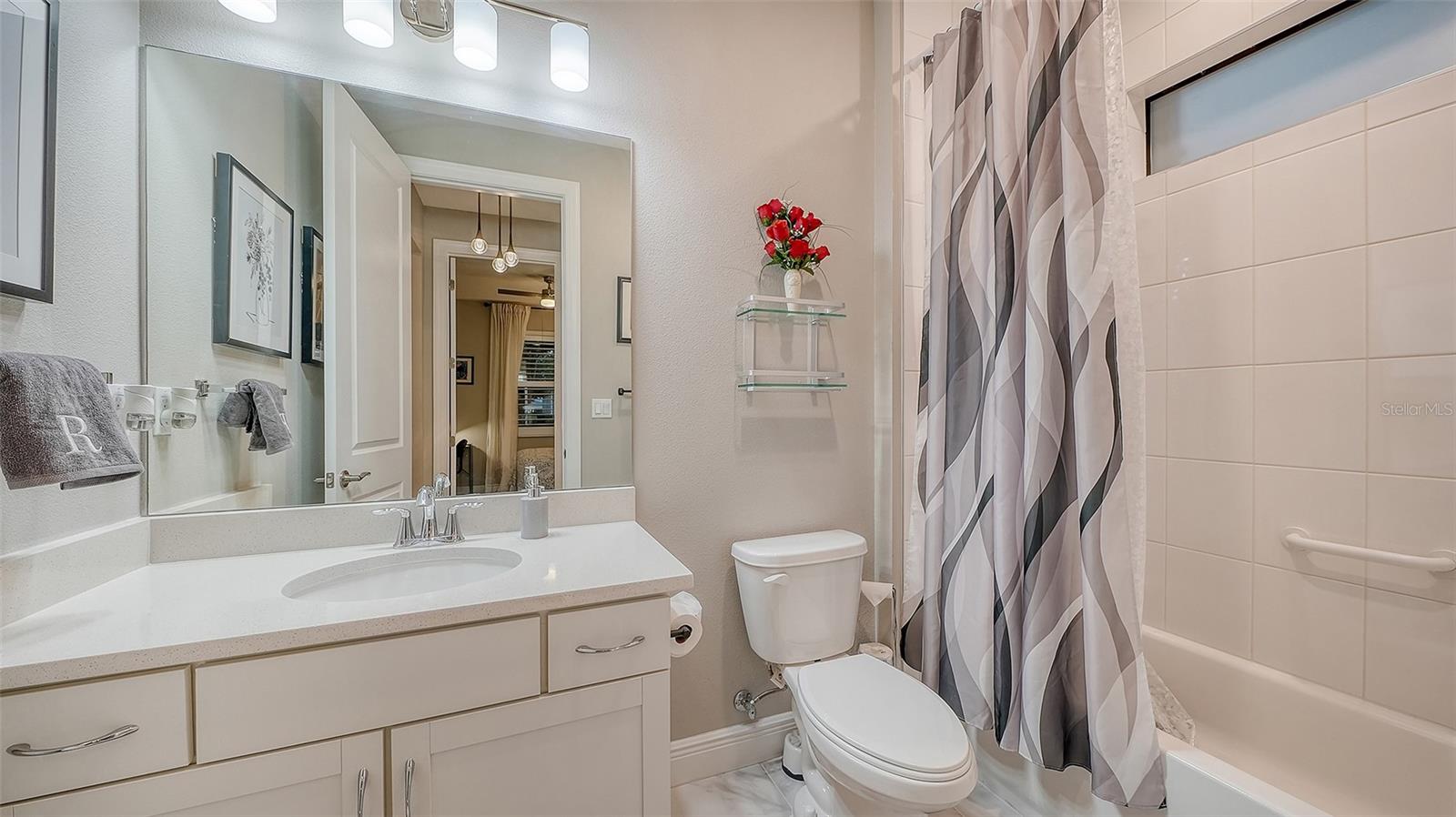 4921 Surfside Cir Property Photo 17