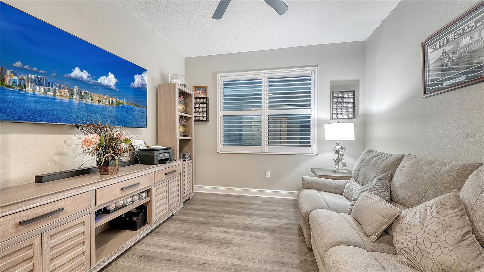 4921 Surfside Cir Property Photo 19