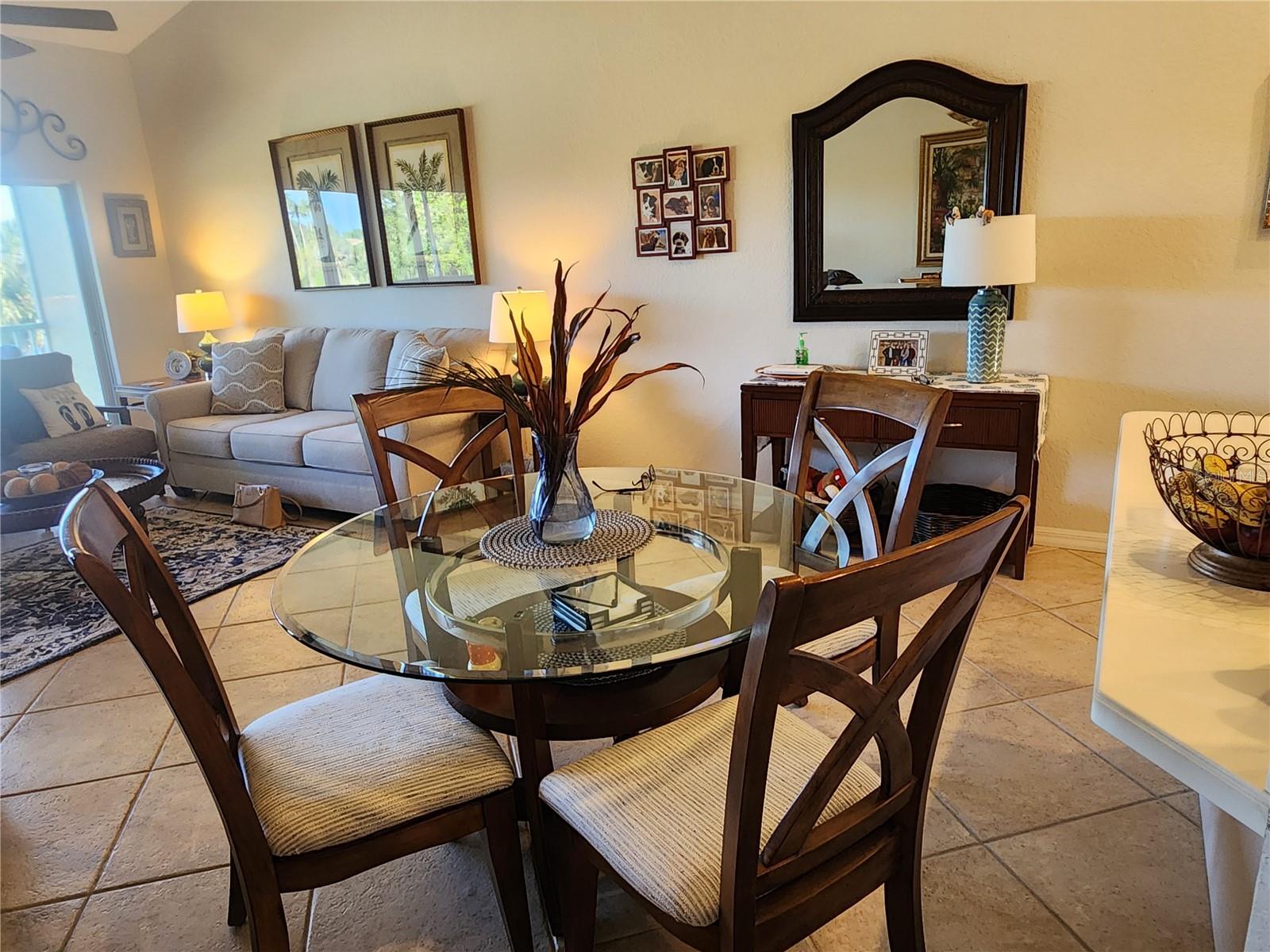 7224 Cedar Hollow Cir Property Photo 6