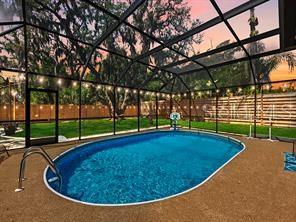 2352 Palm Ter Property Photo 6
