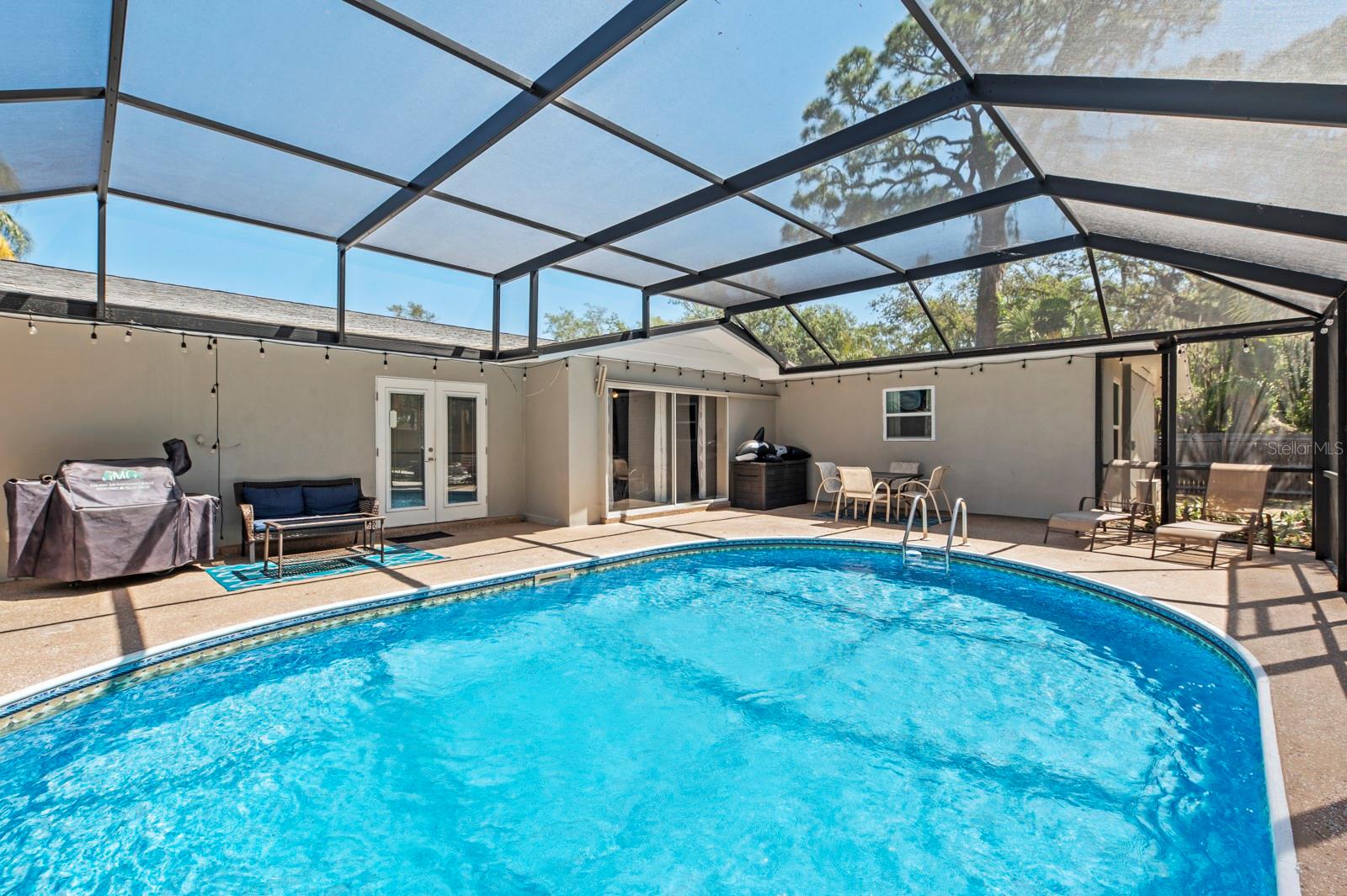 2352 Palm Ter Property Photo 44