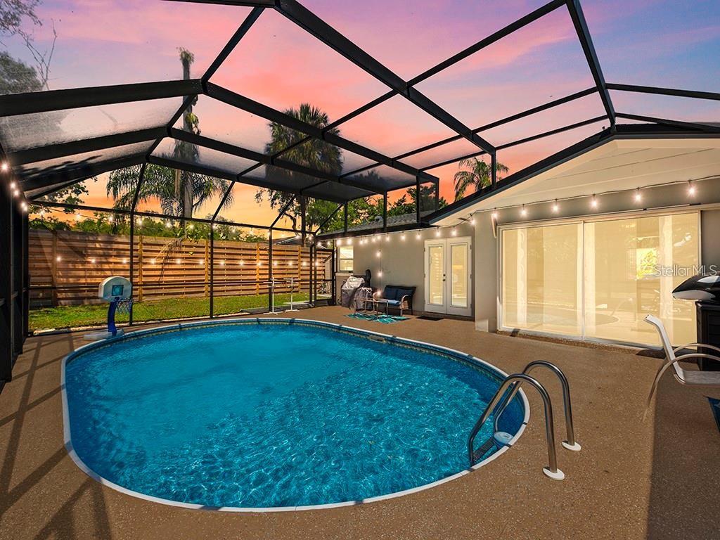 2352 Palm Ter Property Photo 47