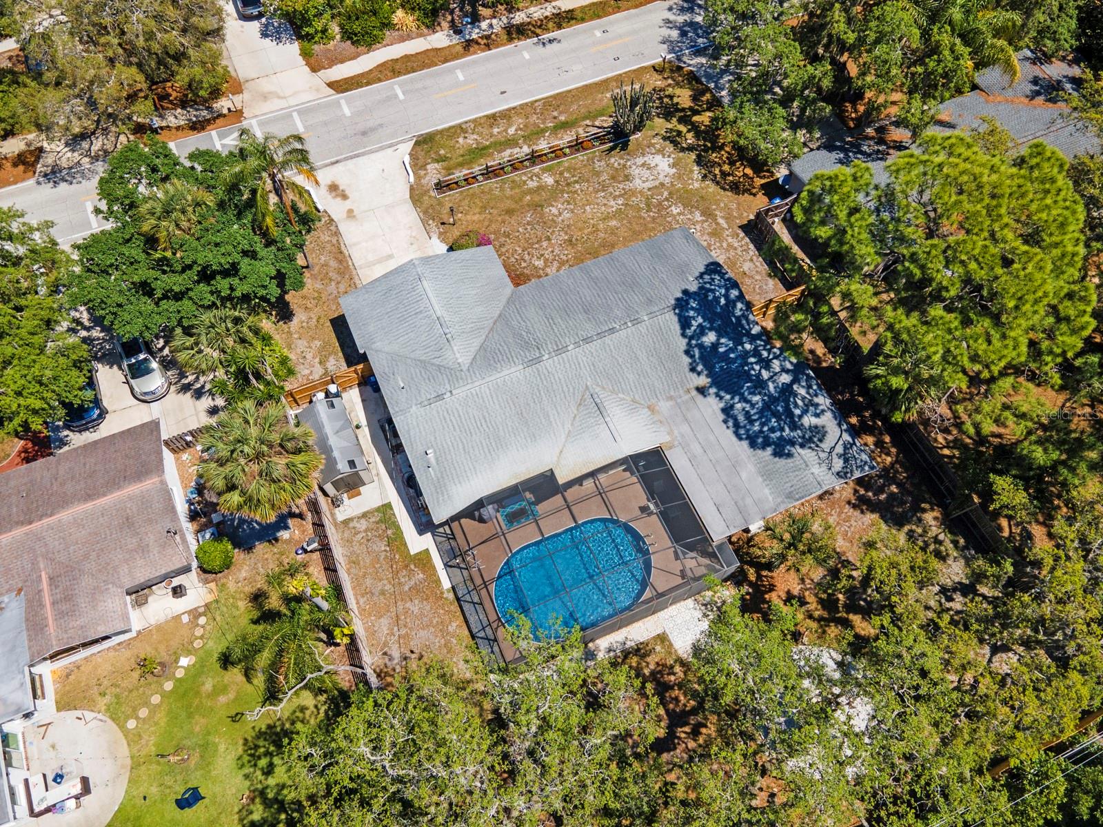 2352 Palm Ter Property Photo 60