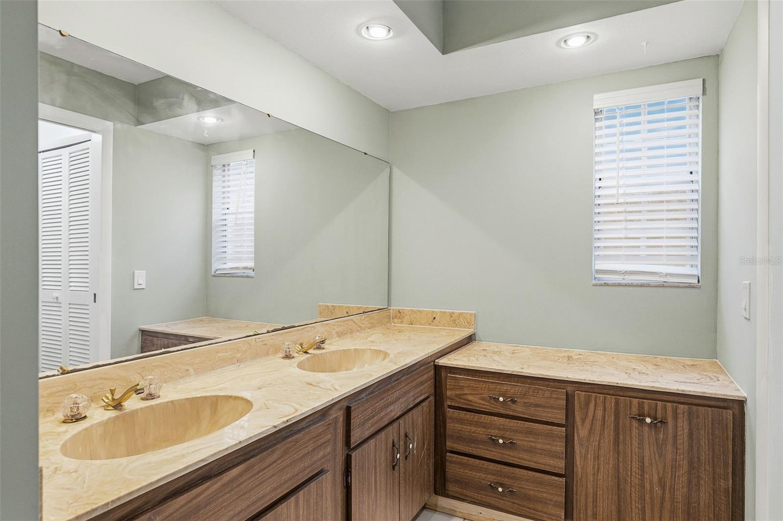 2749 Greendale Dr Property Photo 22
