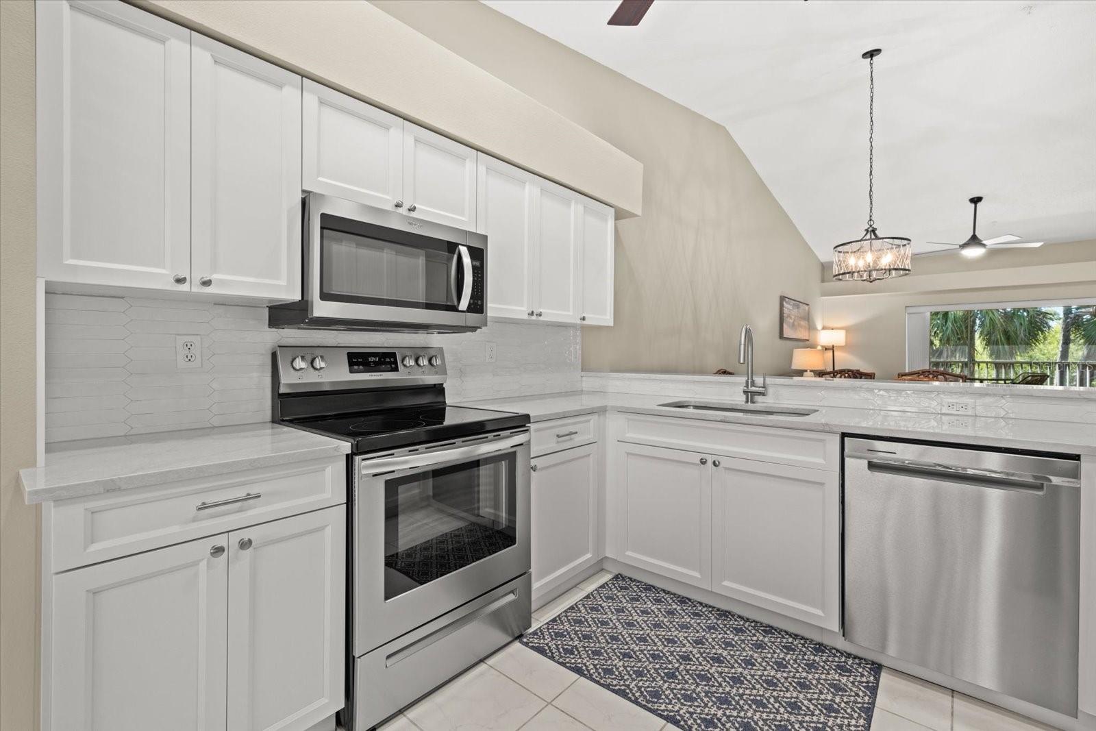 9550 High Gate Dr #1525 Property Photo 3