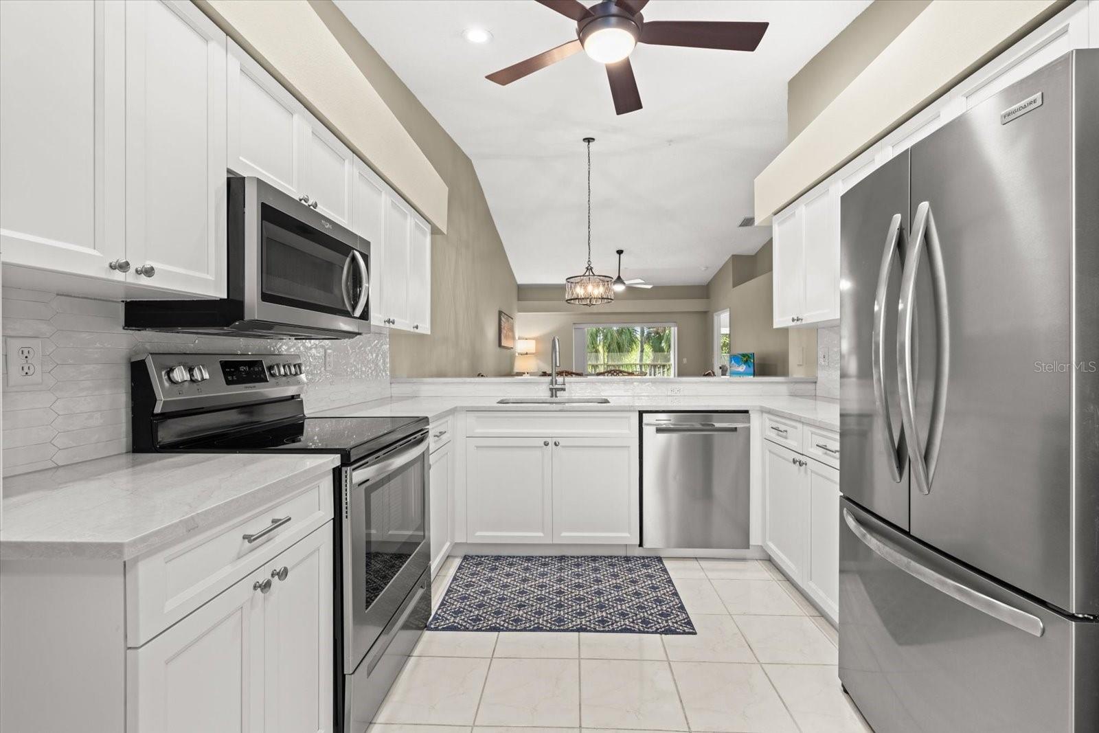 9550 High Gate Dr #1525 Property Photo 4