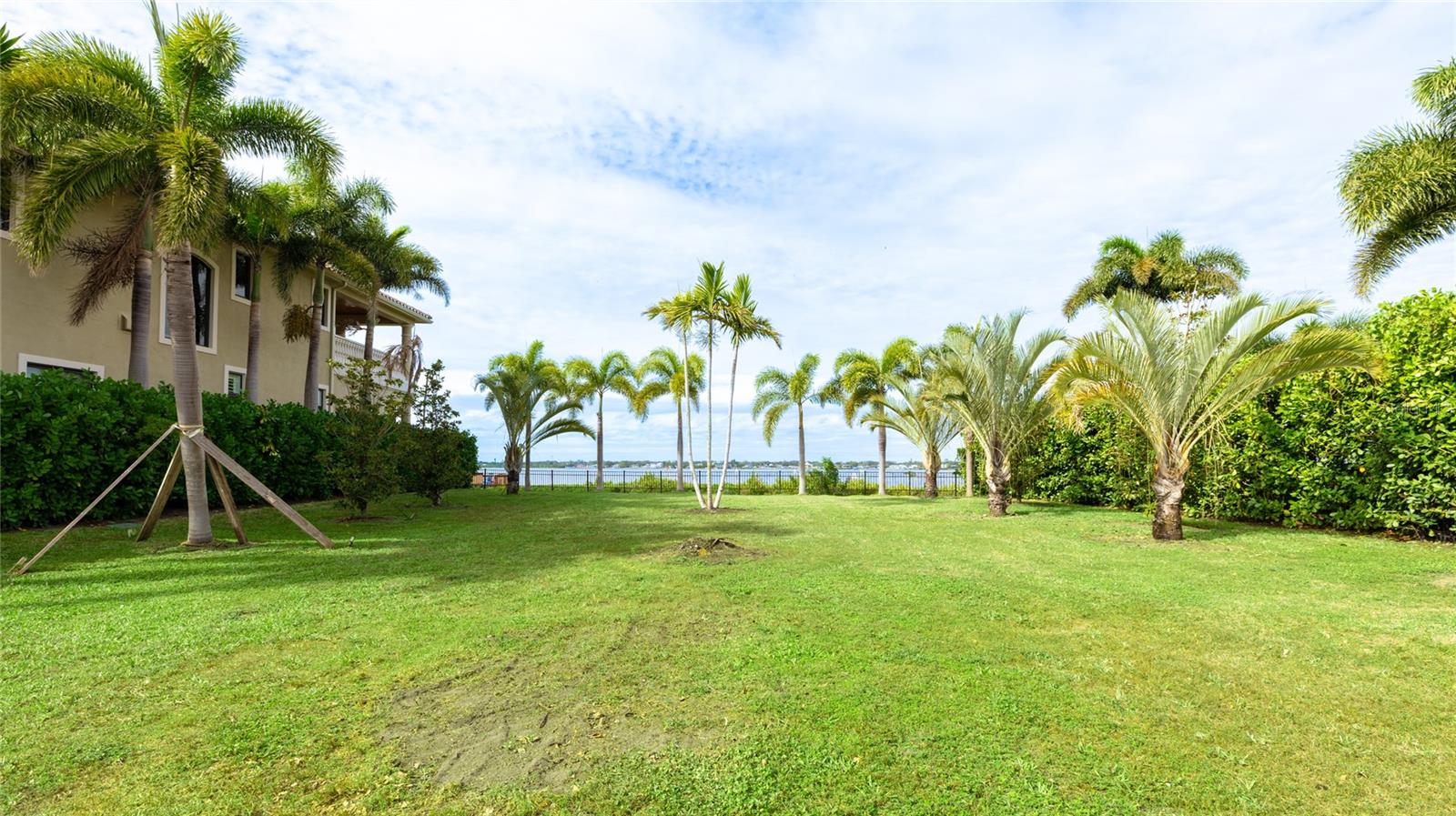 4223 Hawk Island Drive Property Photo 12