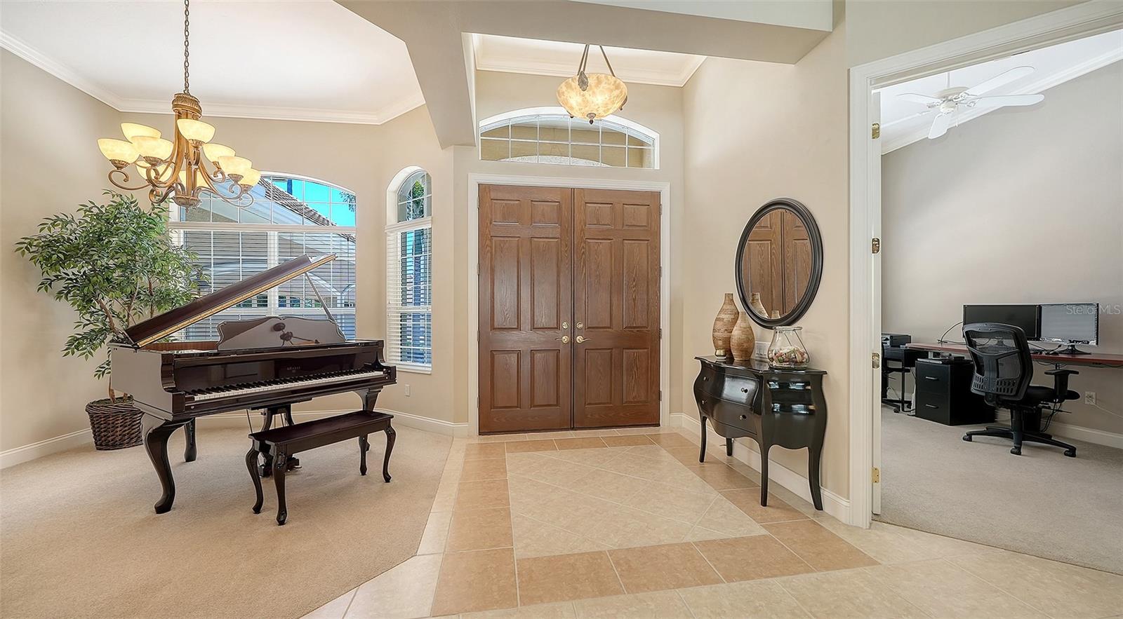 7507 Abbey Gln Property Photo 5